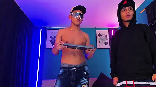 LegacyOFHorus Webcam Show