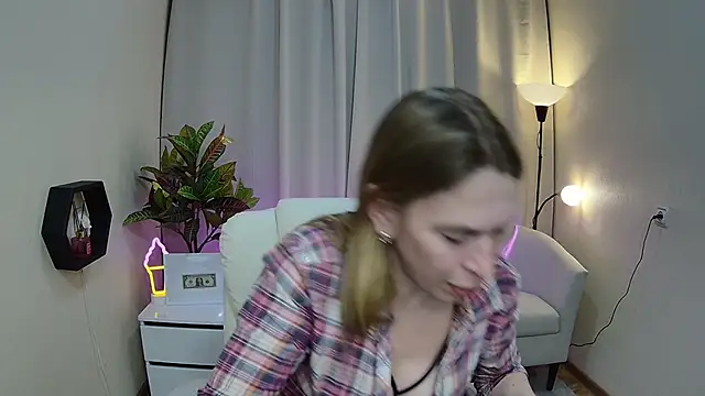 TessaDaybreak Chat XXX in diretta