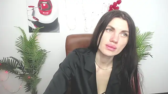 MilaLoona Live XXX-chat