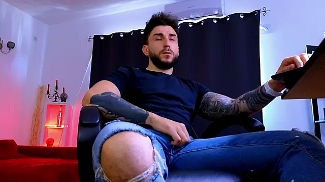 Chat XXX ao vivo de MightyAaron66