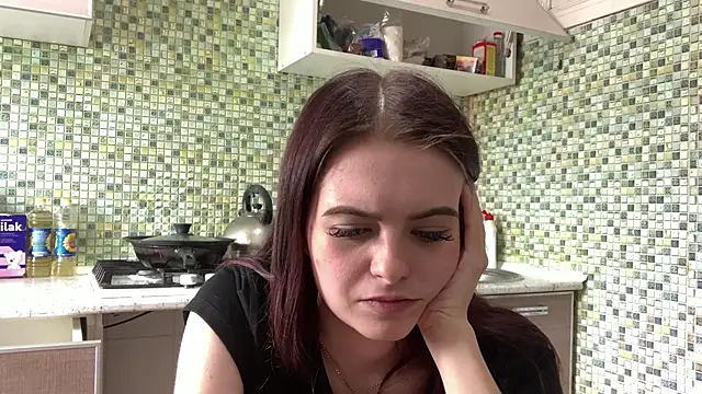 KikiAmino Live XXX Chat