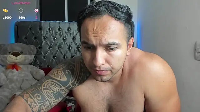 mrloganfuck1 Live XXX-Chat