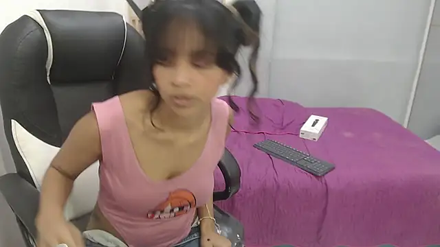 naty_18 live XXX chat