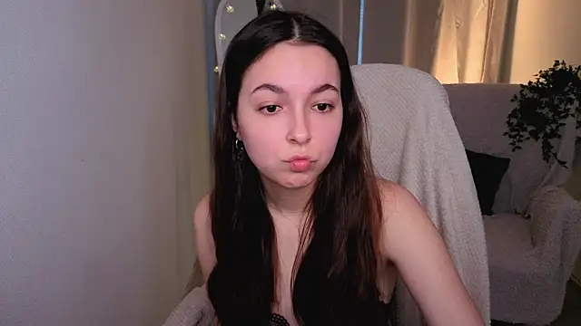 XXX chat uživo modela BellaThery