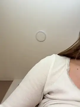 Your_Honeey Chat XXX in diretta