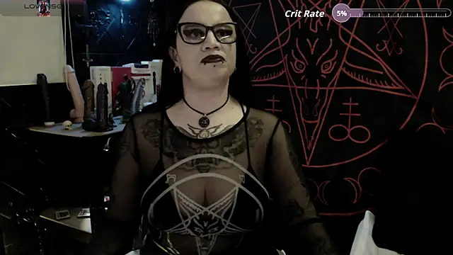 Онлайн чат XXX Evil_Queen_666