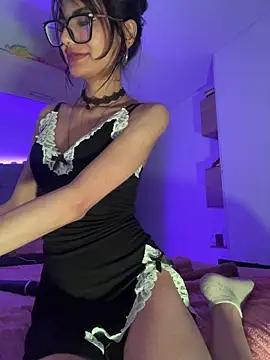 Chat +18 de _Lucycherry ao vivo