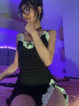 _Lucycherry live XXX chat