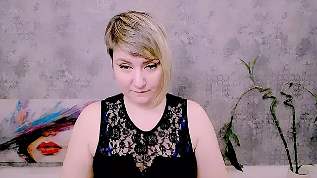 Djullia's Live XXX Chat