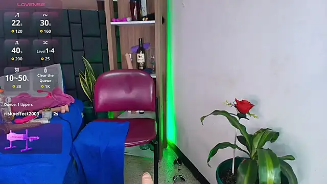 EllenaBoobs_ live XXX chat