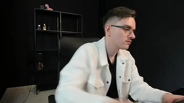 FelixStarkkn Webbikameraesitys