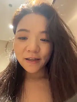 xiaochengzi505 在線直播表演