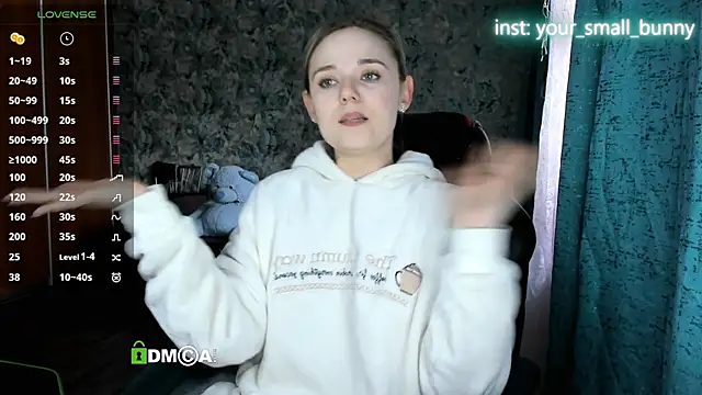 Your_small_bunny's Live XXX Chat
