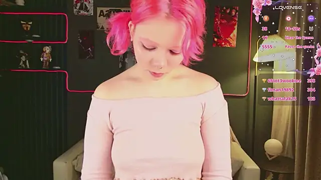 Waifu_Ketrin Adlı Modelin Canlı XXX Sohbeti