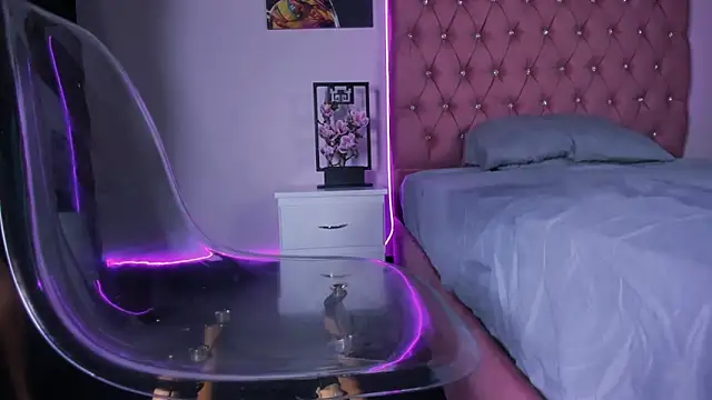 VanillaFlo Chat XXX live