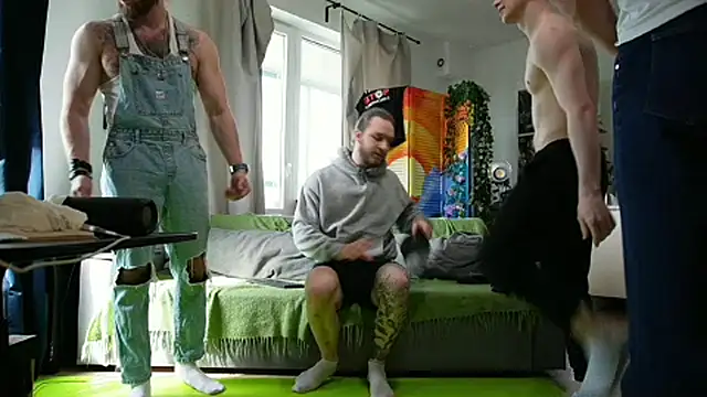Pokazy przed kamerką – rusbigpaul