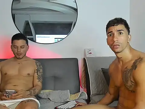 Chat XXX ao vivo de jamesshot