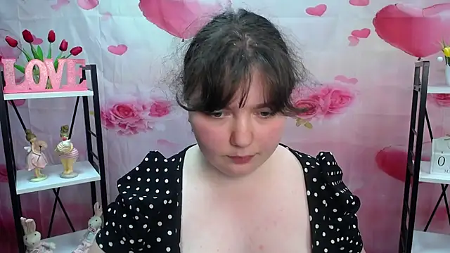 NeonilaLisova 即時 XXX 聊天