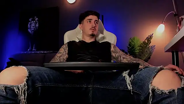 uptomatty webcam show