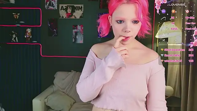 XXX chat uživo modela Waifu_Ketrin