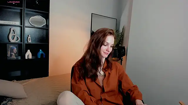 MirandaGlow's Live XXX Chat