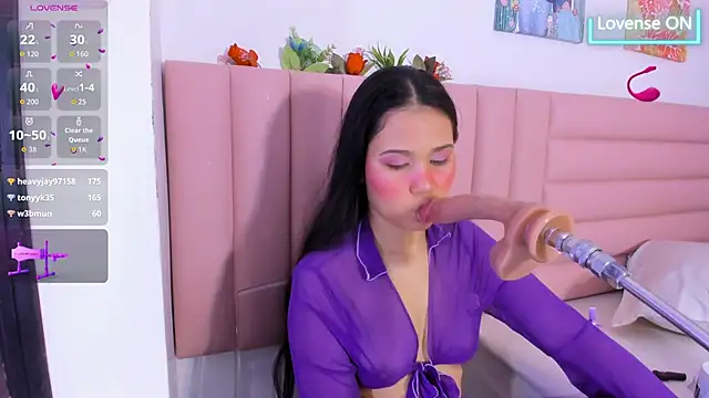 emma_clarke_'s Live XXX Chat