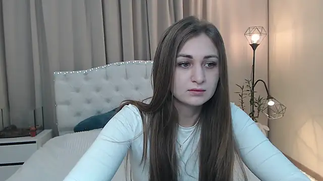 BeataBabe Adlı Modelin Canlı XXX Sohbeti