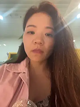 xiaochengzi505 élő XXX-chatje