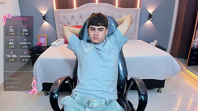 Tommy18__ Chat XXX in diretta