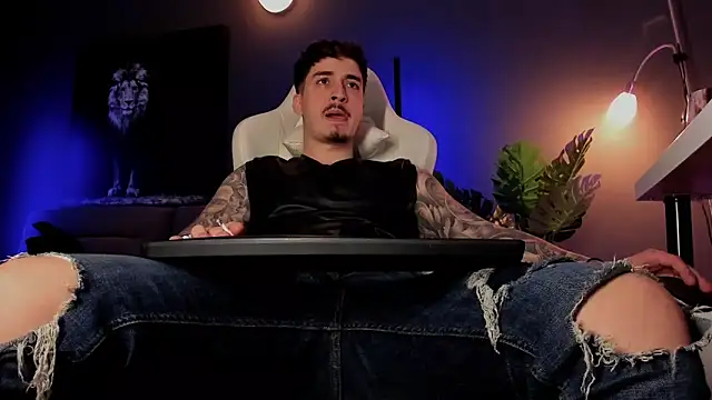 uptomatty Webcam show