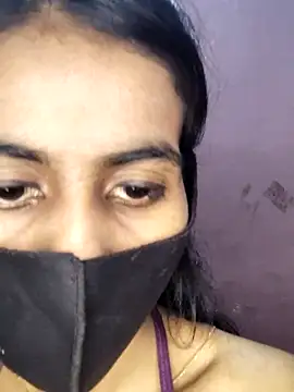 Show modela Thaper_Meera2 na web-kameri