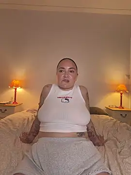Orgasmille élő XXX-chatje