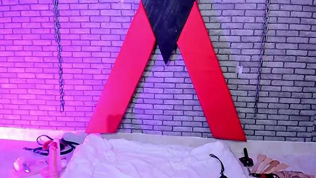 Živý XXX chat hillary_bigbutt