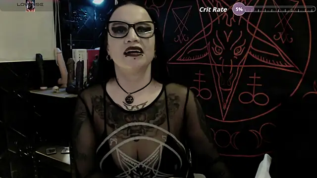 Chat XXX en directo de Evil_Queen_666