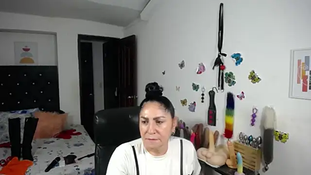 Онлайн чат XXX mature_bigboobs10