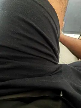 Tiny_dick_guy Adlı Modelin Web Kamerası Şovu