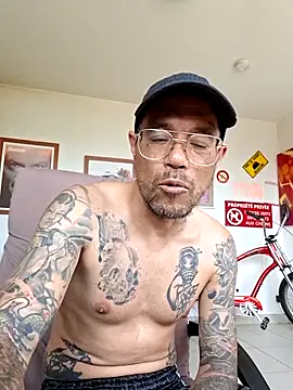 Онлайн чат XXX Mr_Graffitimile