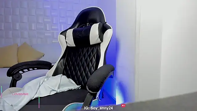 Živý XXX chat anny_rouse24