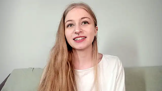 MiaMews – Naživo XXX chat