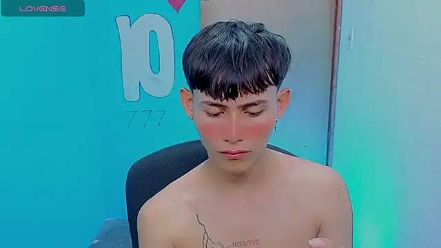 tanjiro_cute Adlı Modelin Web Kamerası Şovu