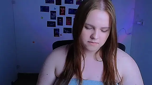 Kitty_Mia_Kitty Chat XXX in diretta