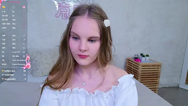 Lili_Lohan Live XXX-chat