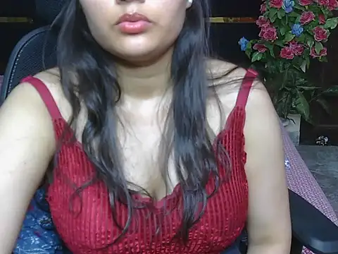 Its-akeera Show in webcam