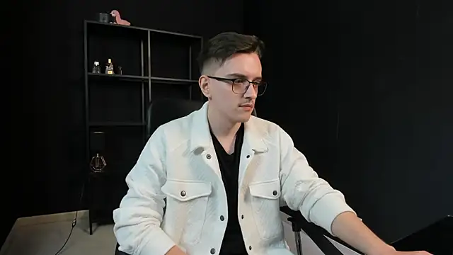 XXX chat uživo modela FelixStarkk