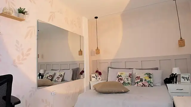MartinaGuzmann Adlı Modelin Canlı XXX Sohbeti