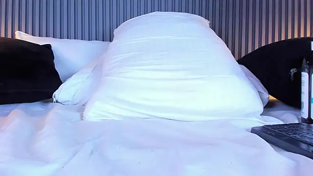 Yalezka_'s Live XXX Chat