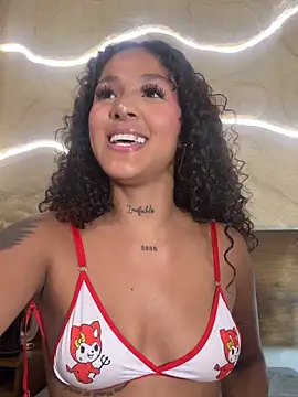 Chat +18 de Kinsleybrown ao vivo