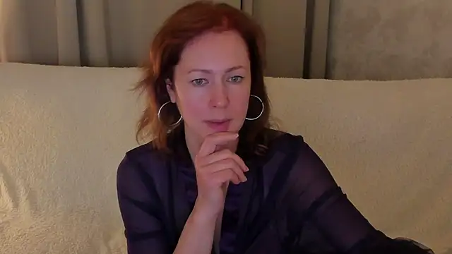 دردشة LeticiaRomano الجنسية المباشرة