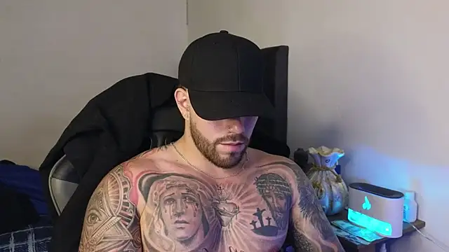 Ades_Lowe Live XXX Chat