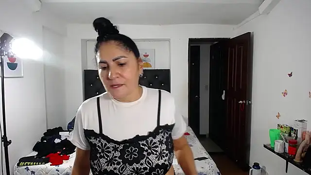 mature_bigboobs10's Live XXX Chat